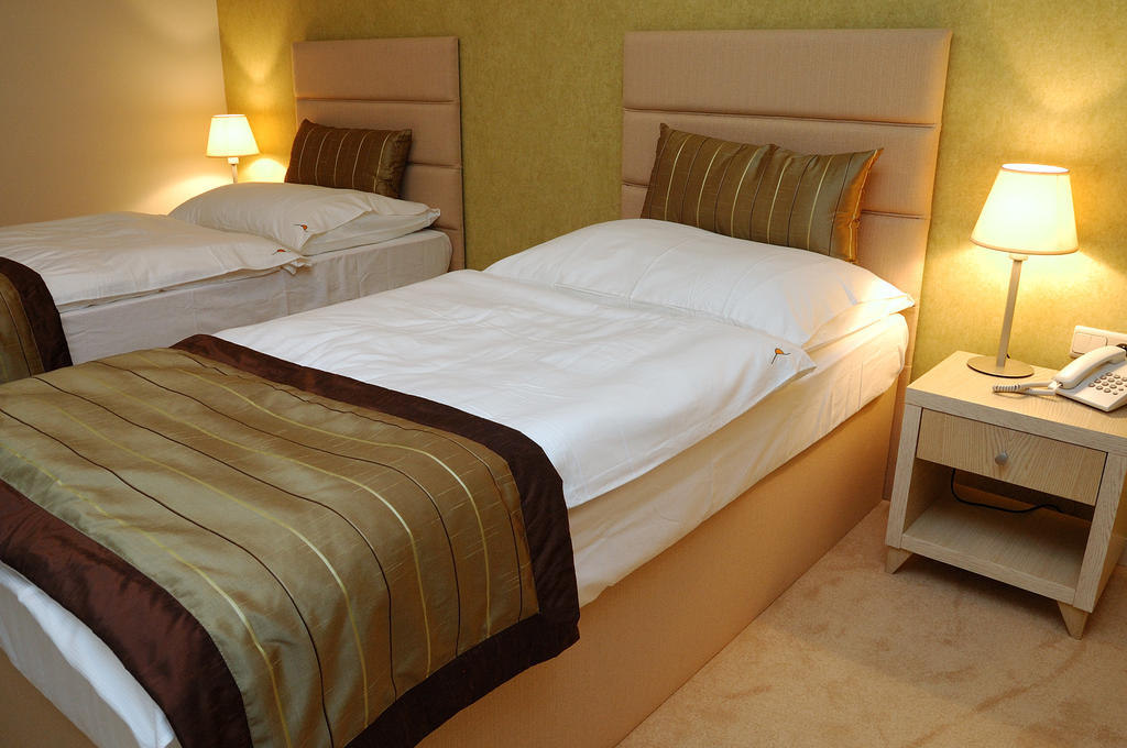 Hotel Predium Vráble Quarto foto